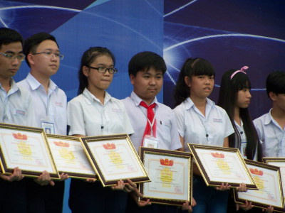 Nhận giải thưởng cấp Quốc gia