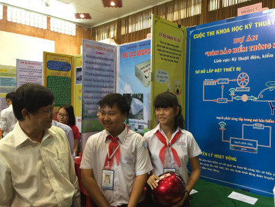 Máy tuốt bắp của Huỳnh Đức Phú - Ảnh: Thành Nhơn