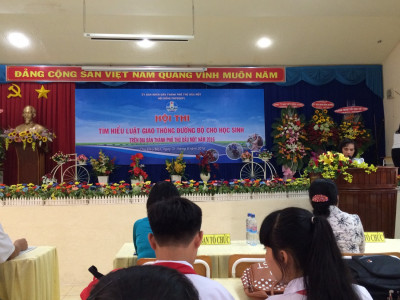 Hội thi: "Tìm hiểu luật giao thông đường bộ cho học sinh - Cấp Tp.Thủ Dầu Một 2016"