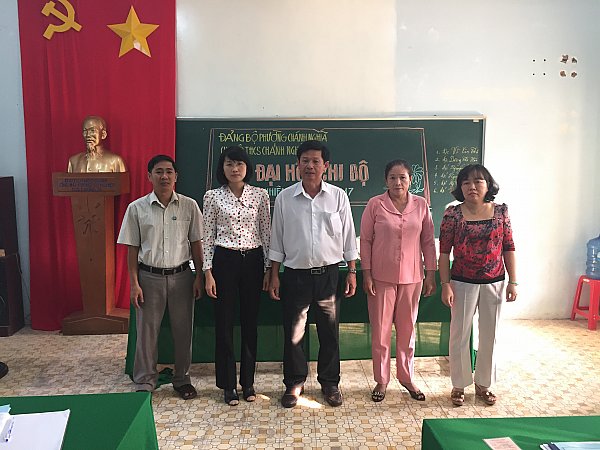 Chi ủy Chi bộ nhiệm kỳ 2015 - 2017