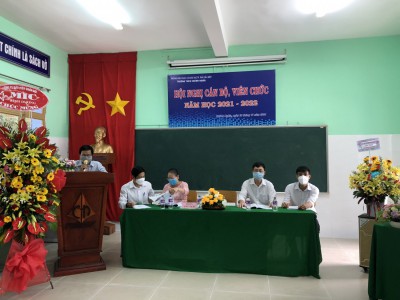 Hội nghị Cán bộ, Viên chức năm học 2021 - 2022 và Lễ kỷ niệm ngày Nhà giáo Việt Nam 20/11/2021
